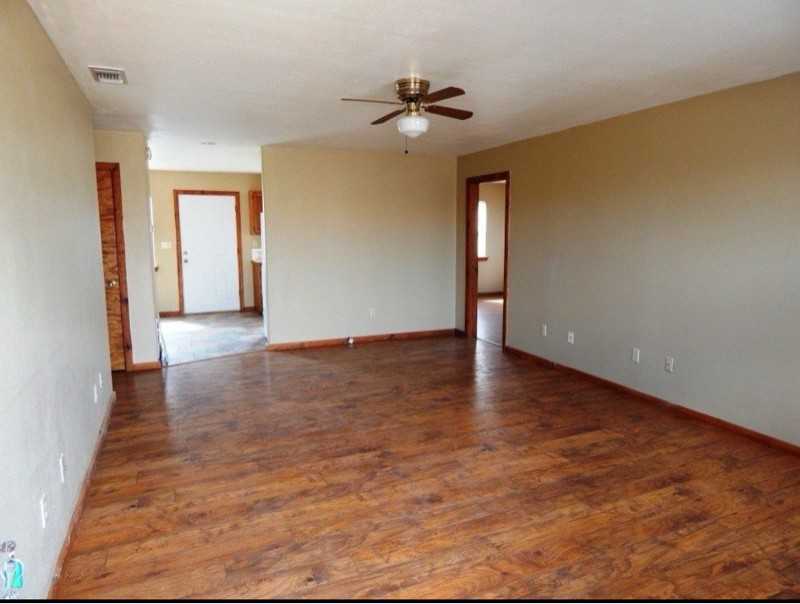 4 Sunset Cir - Photo 3 of 5