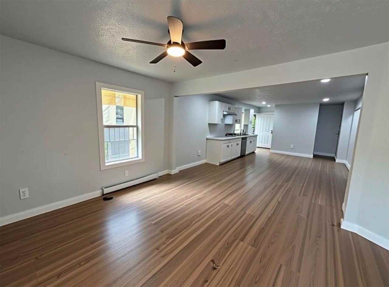 2738 Lawrence St - Photo 2 of 12