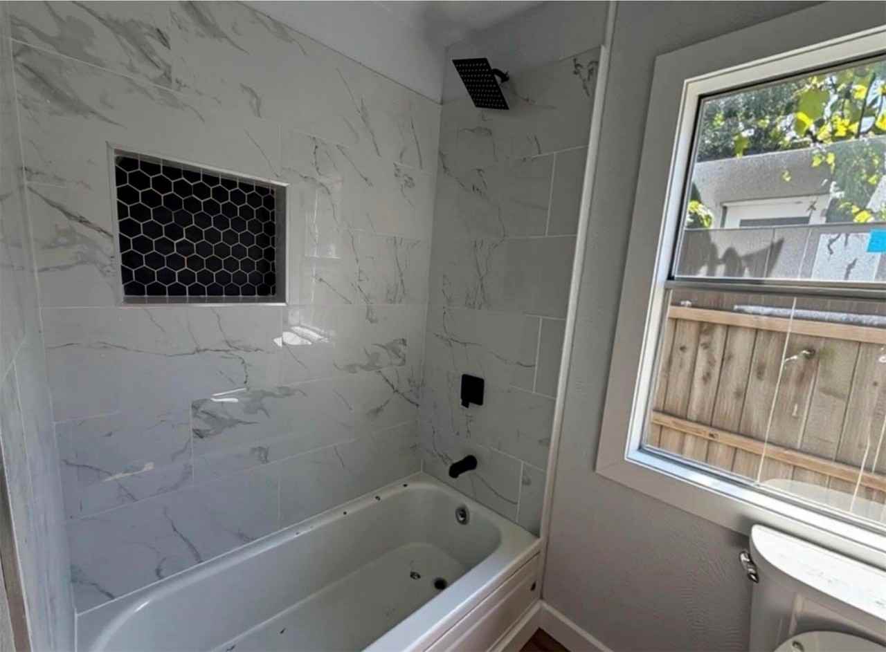 2738 Lawrence St - Photo 5 of 12