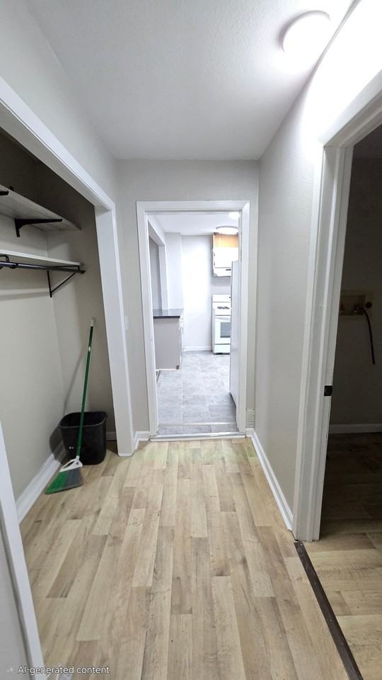 203 S Taft St - Photo 5 of 8