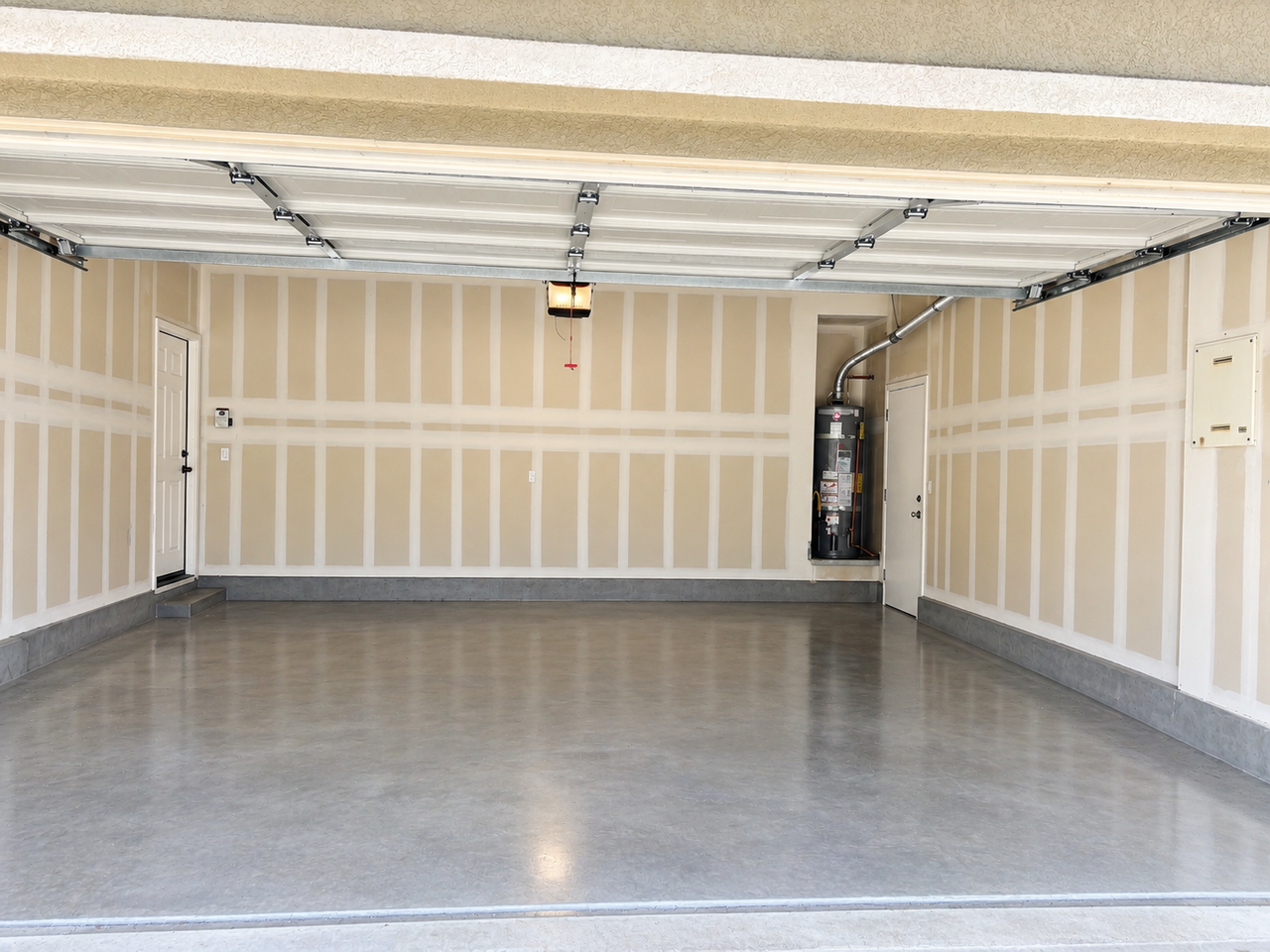 9402 Vintner Cir - Photo 3 of 21