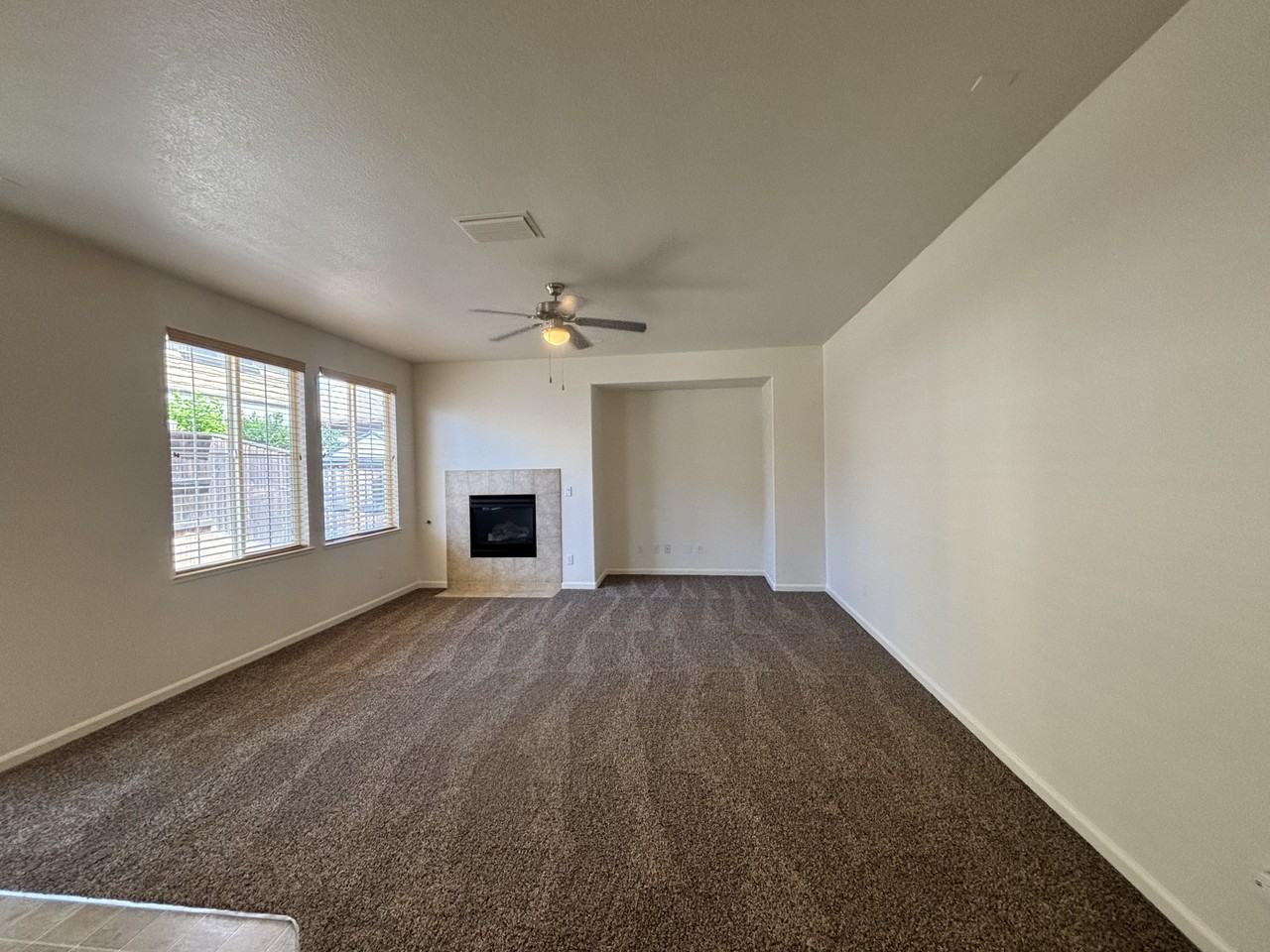 9402 Vintner Cir - Photo 6 of 21