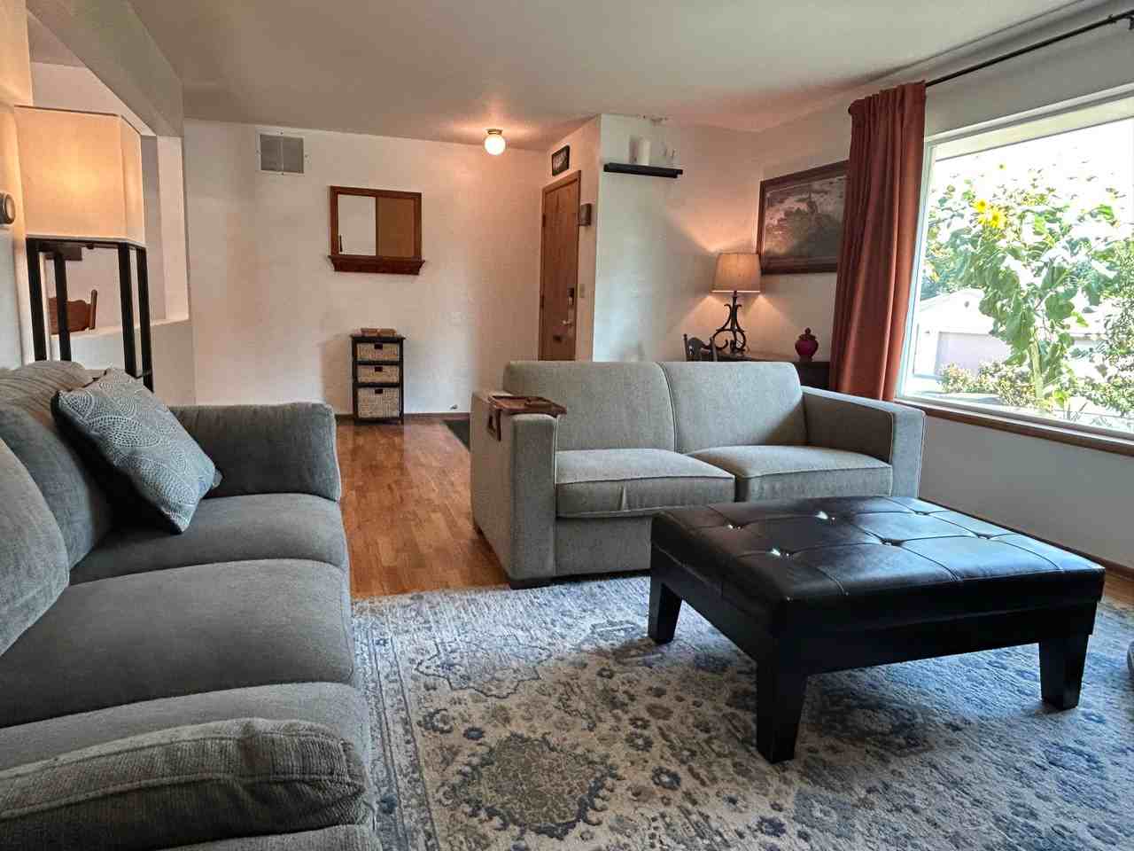 302 N 37th Ave - Photo 3 of 25