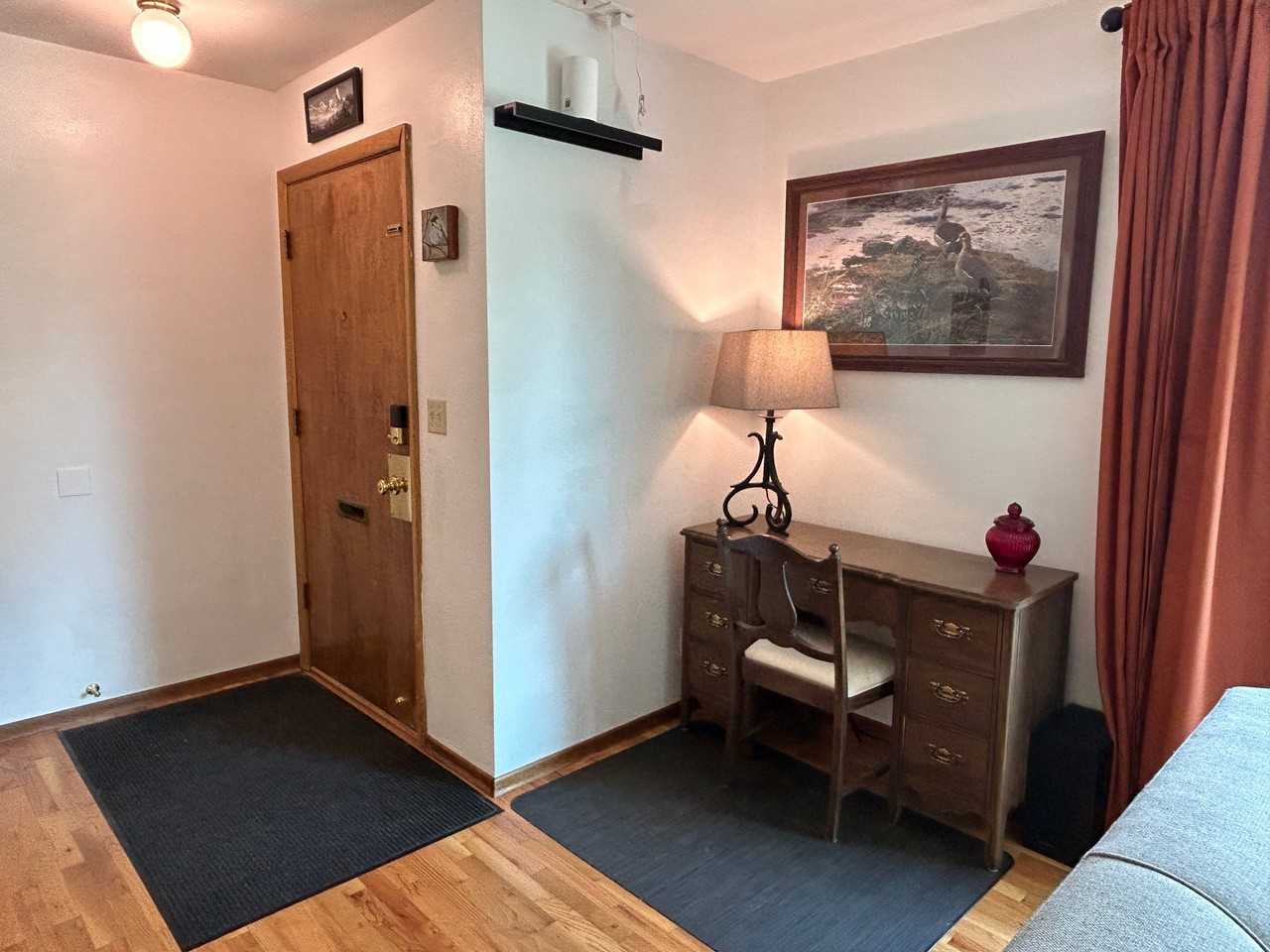 302 N 37th Ave - Photo 5 of 25