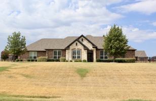 featured image of 7061 Whispering Oaks