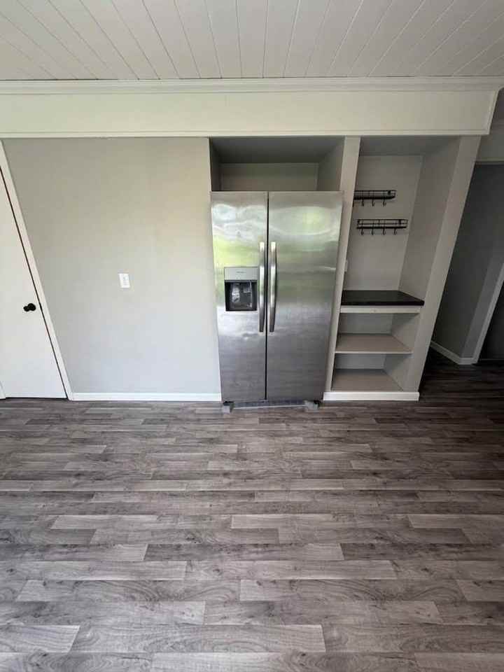 2514 Texel Dr - Photo 5 of 14