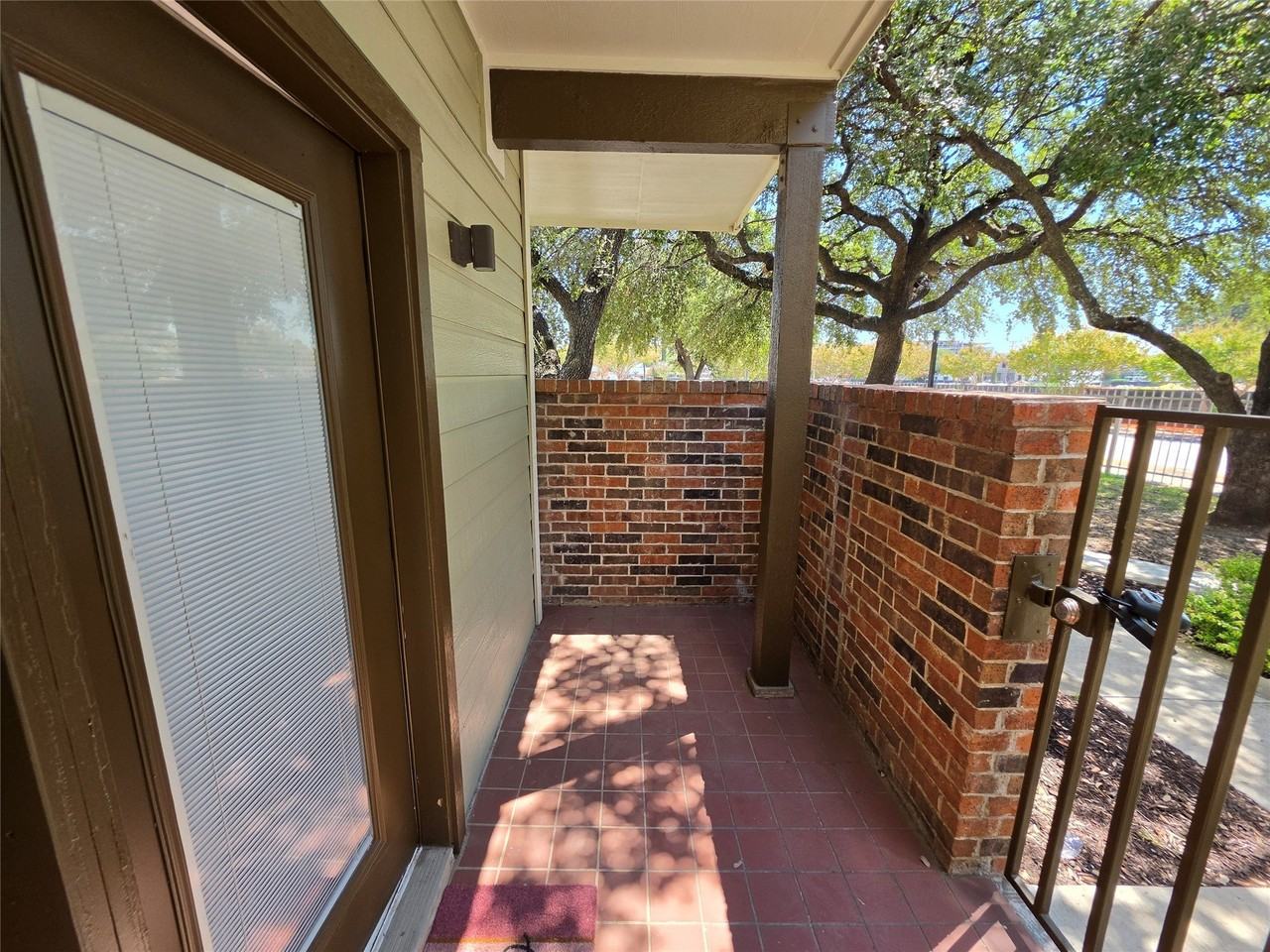 3117 Sondra Dr #103 - Photo 3 of 25
