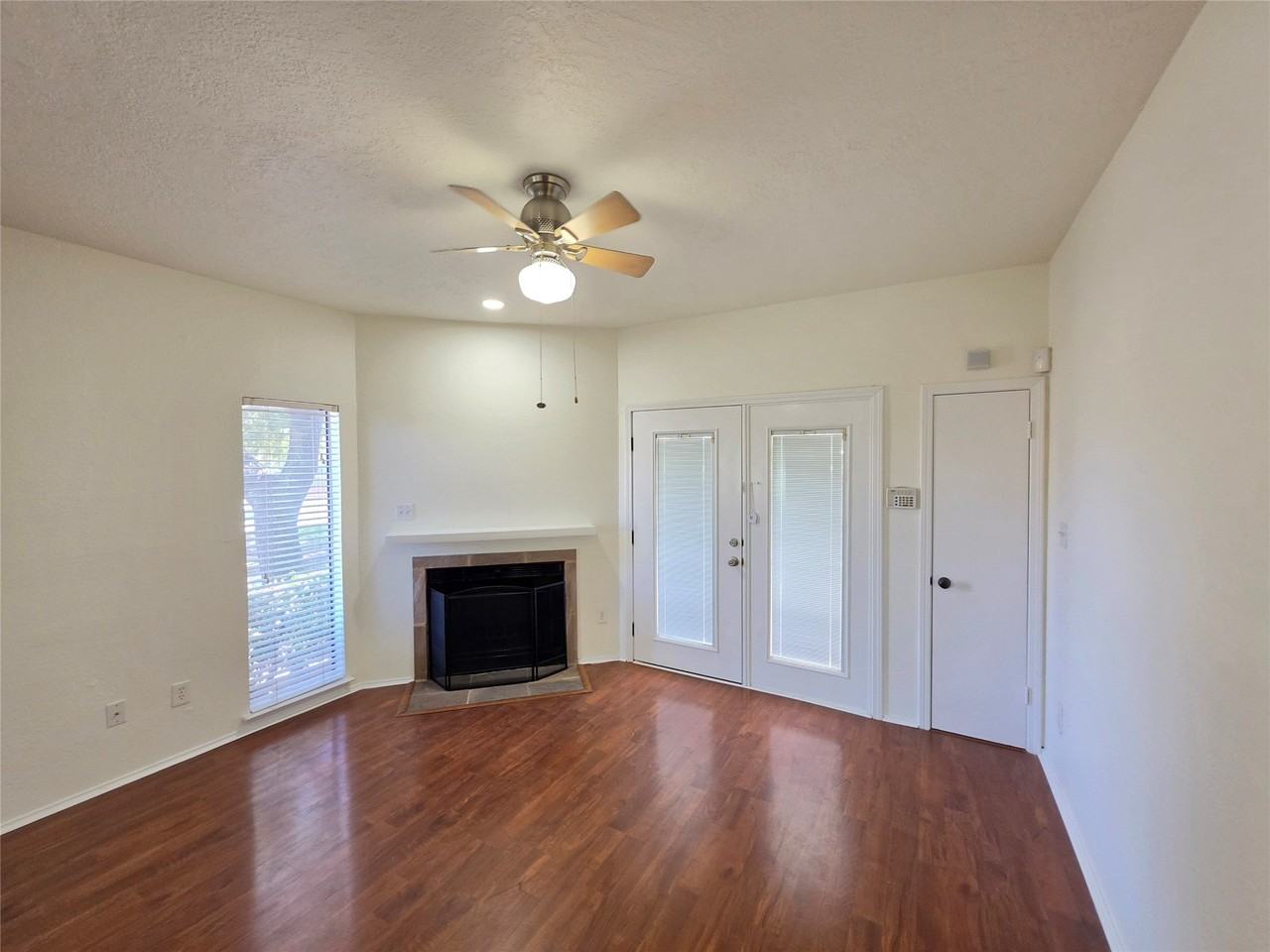 3117 Sondra Dr #103 - Photo 6 of 25