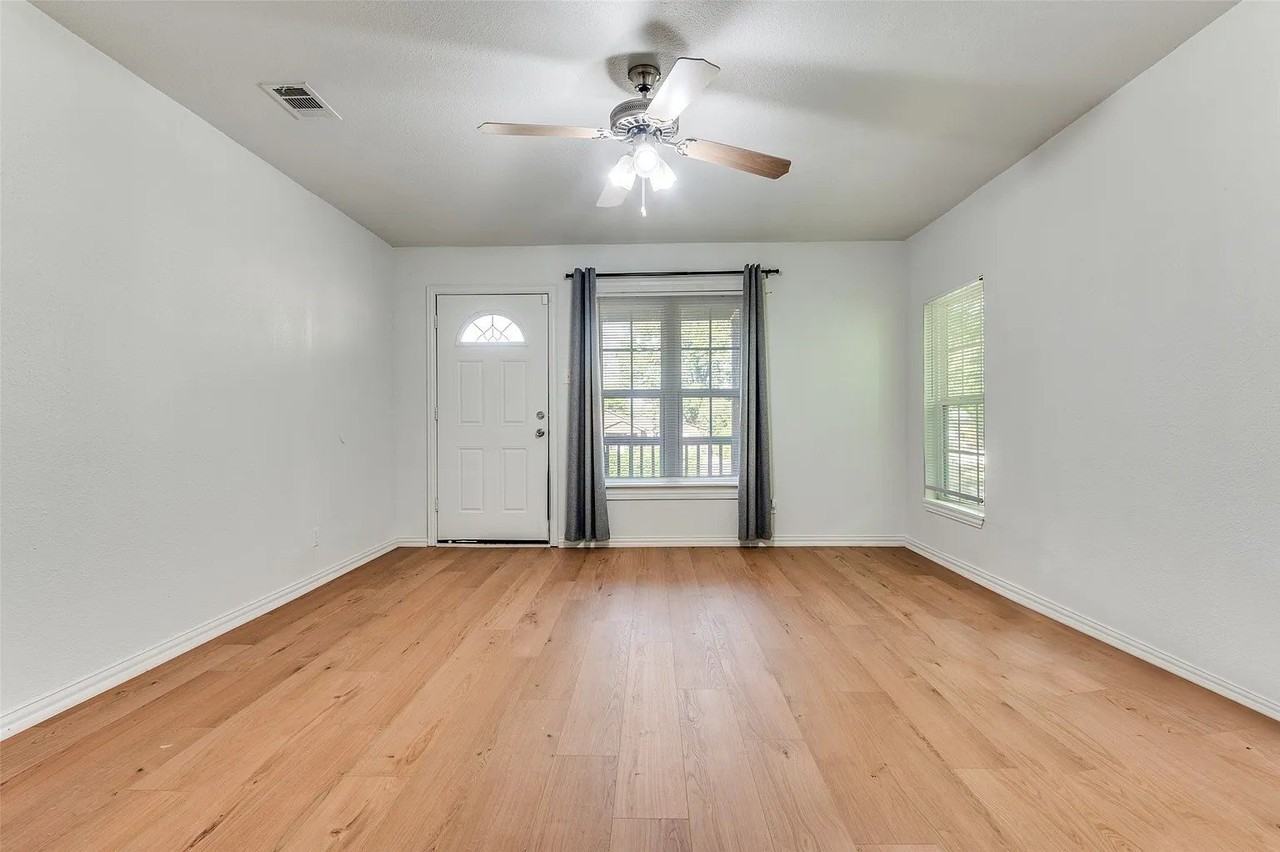 2930 Maryland Ave - Photo 3 of 10