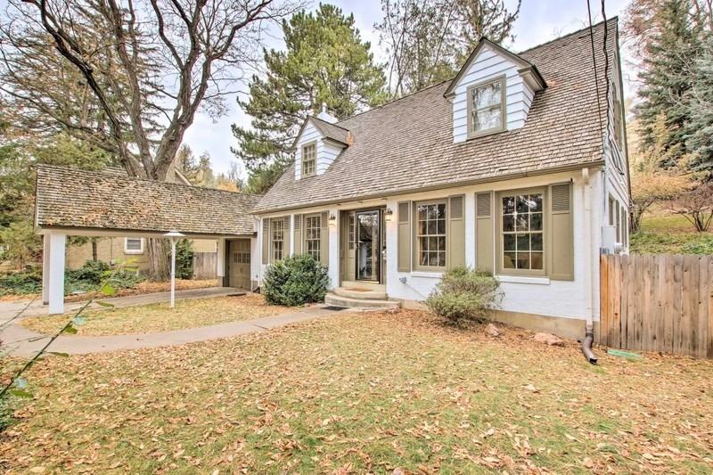 661 Canyon Rd - Photo 3 of 27