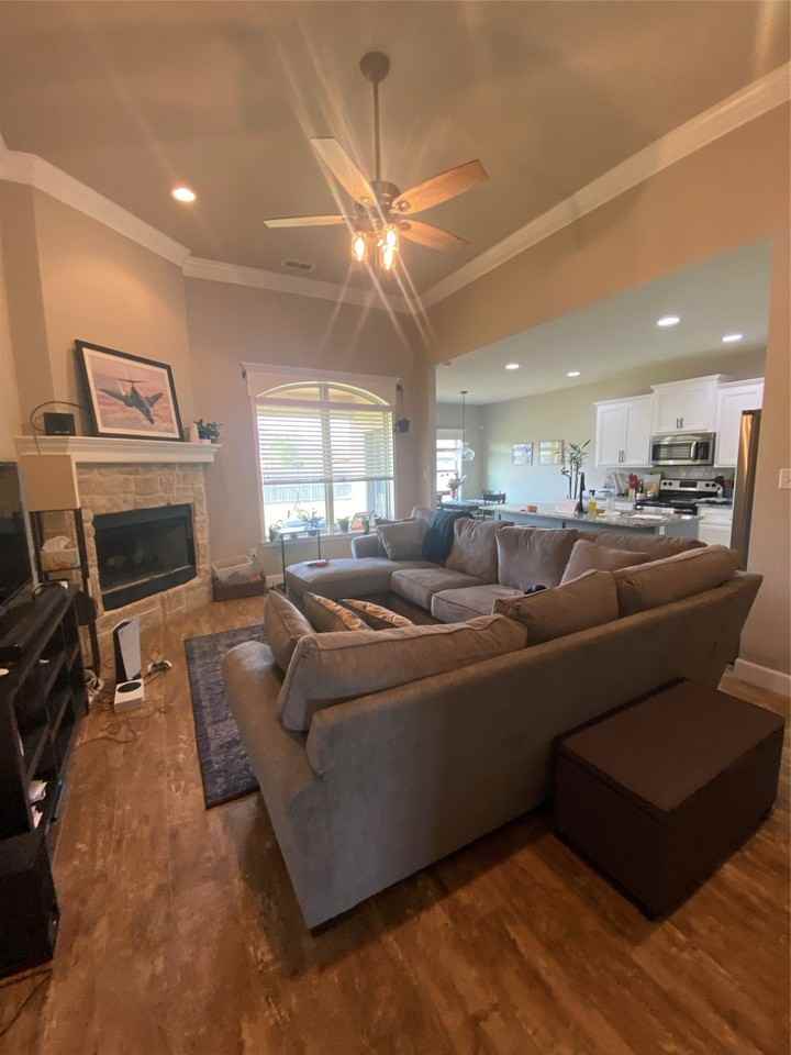309 Mill Creek Dr - Photo 2 of 9