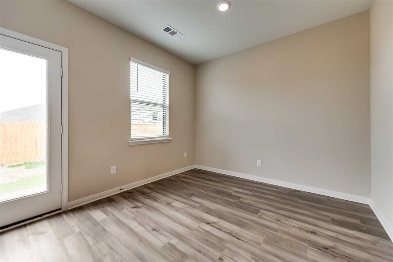 291 Wandering Stream Way - Photo 6 of 22