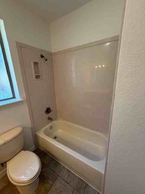 500 Leatherman Dr - Photo 7 of 40