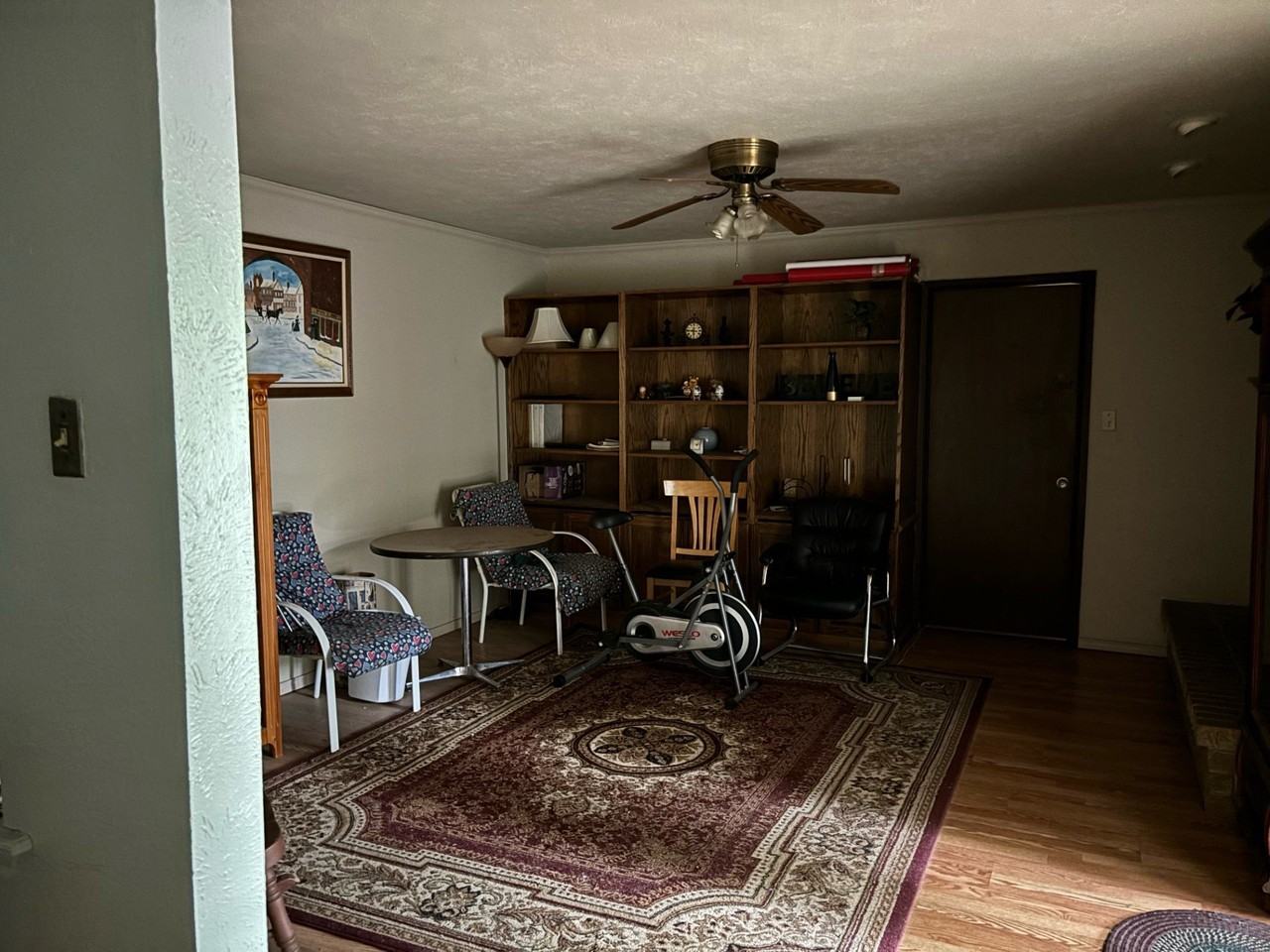 1004 Middle Cove Dr - Photo 5 of 6