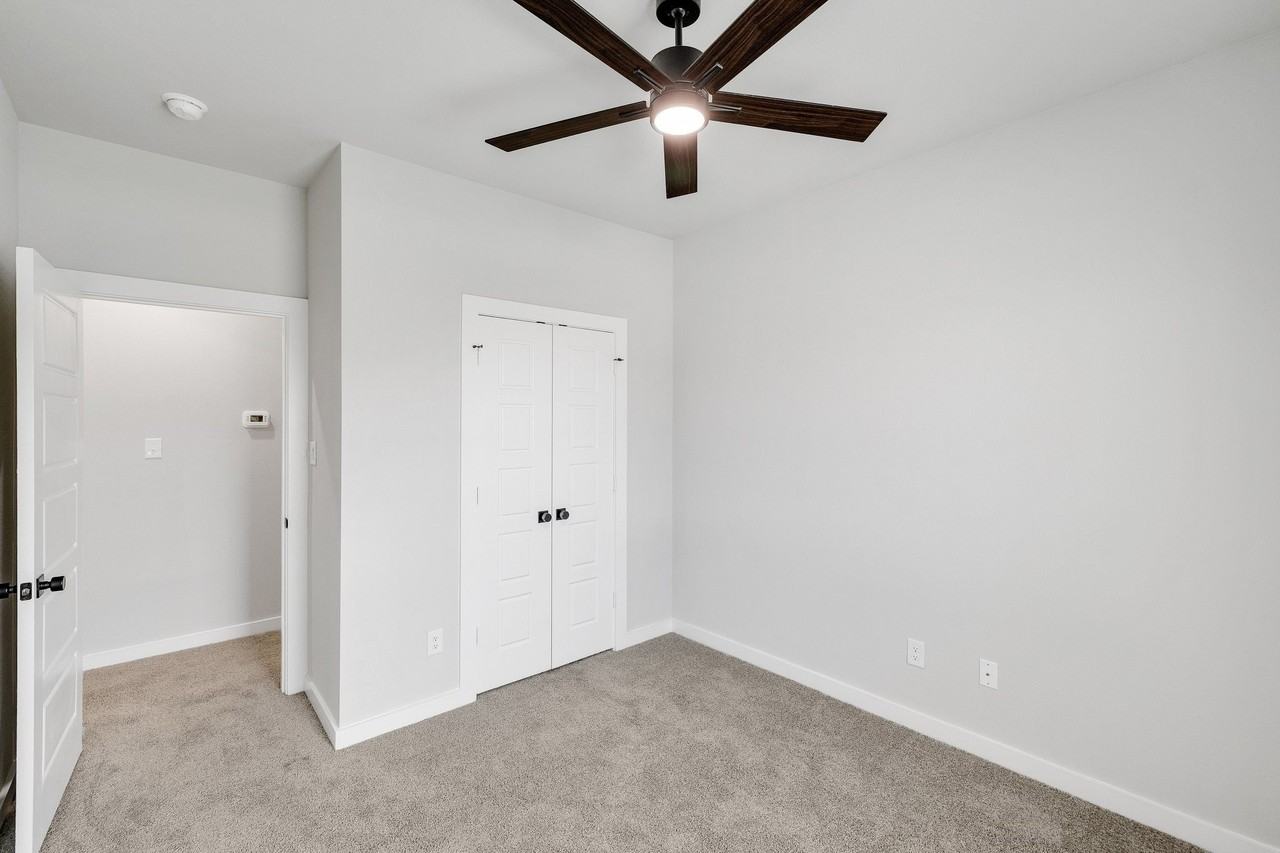 6634 Florence Dr - Photo 6 of 25