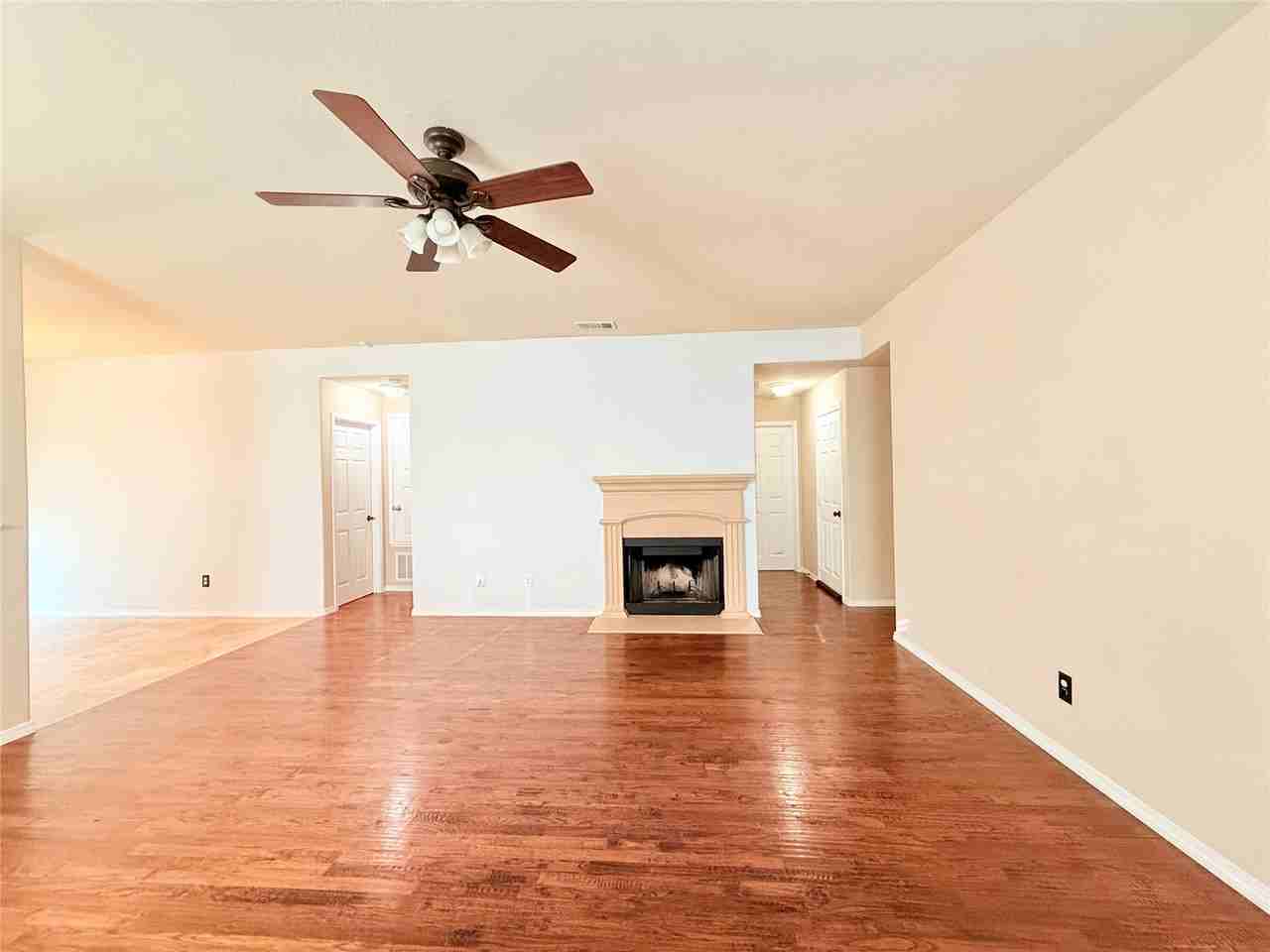 1604 Quail Springs Cir - Photo 3 of 16