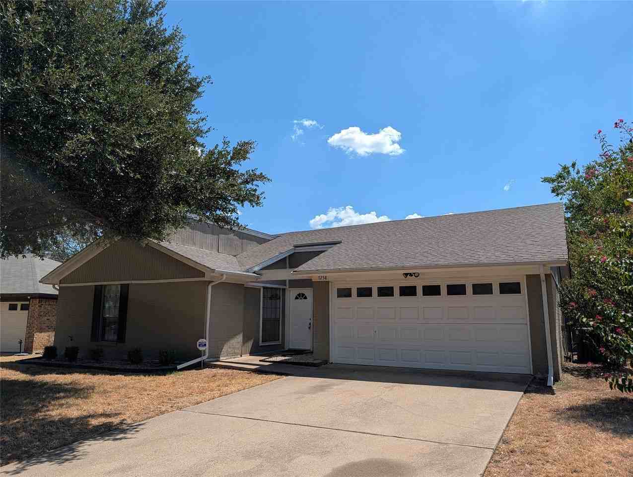 7258 Church Park Dr - Photo 2 of 16