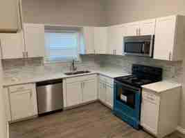 featured image of 821 W Day St #823