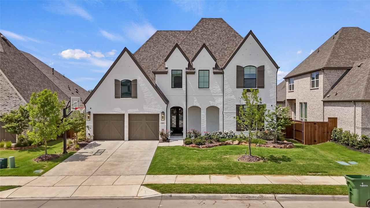 2550 Whitewood Dr - Photo 5 of 40