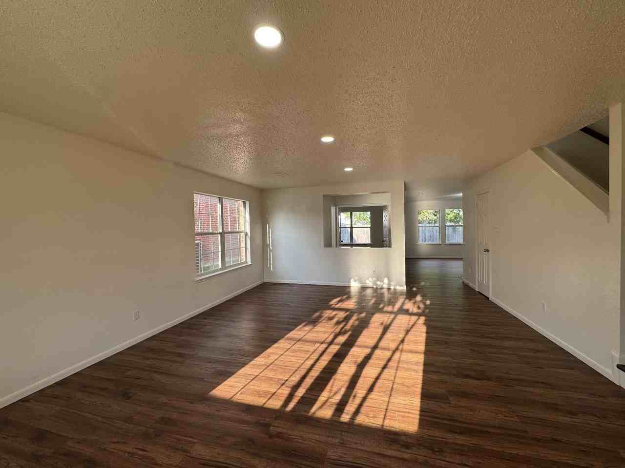7305 Marsland Ln - Photo 2 of 34