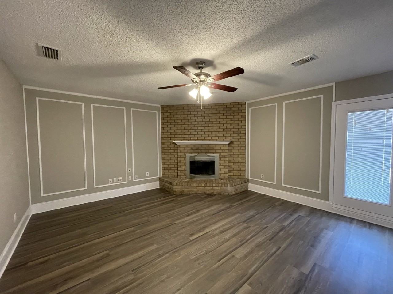 5315 Windy Meadow Dr - Photo 2 of 10