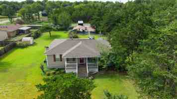 featured image of 164 Cypress Dr
