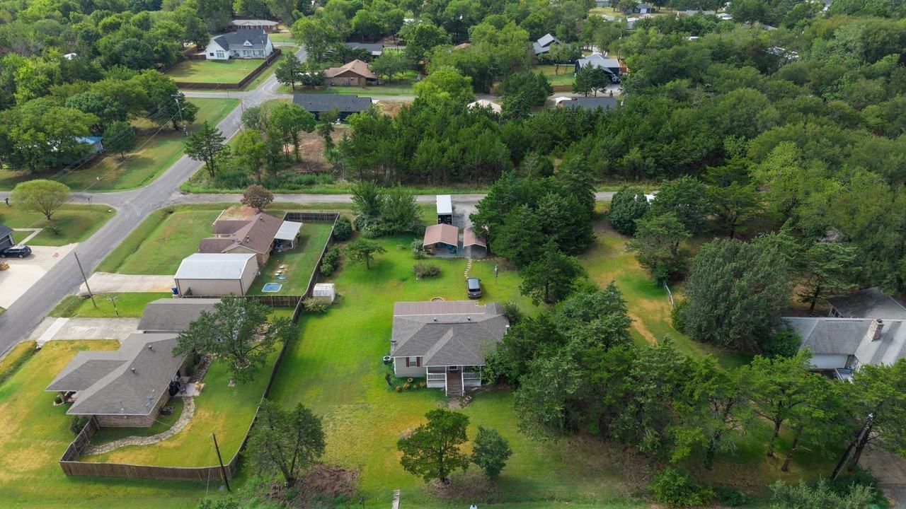 164 Cypress Dr - Photo 3 of 16