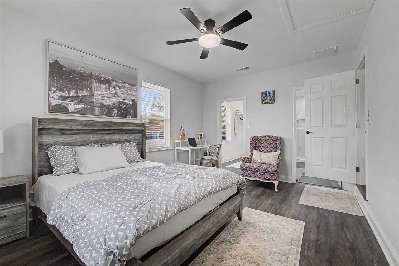 7210 Hickory St - Photo 6 of 13