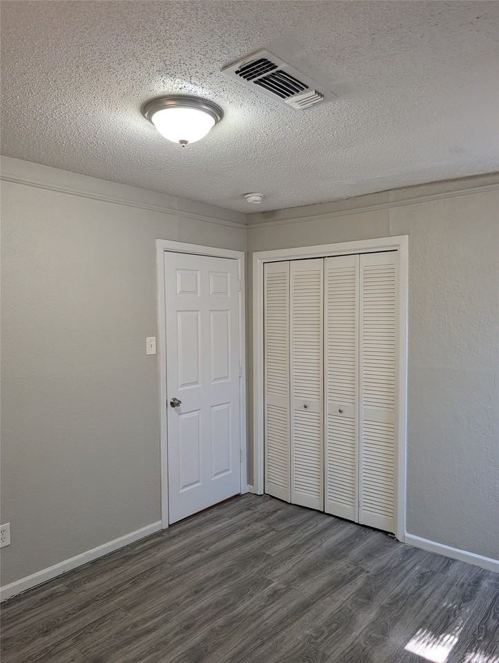 2558 Duringer Rd - Photo 7 of 23