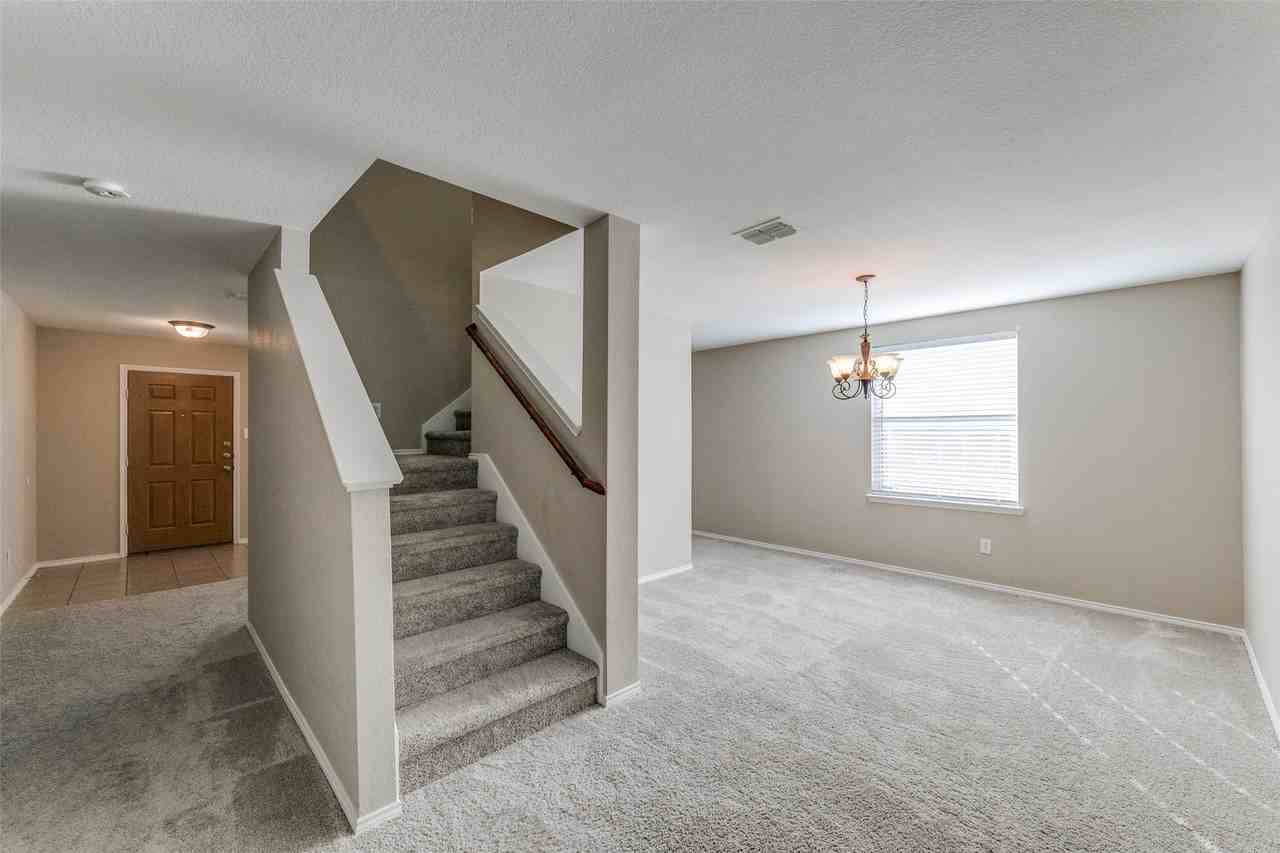 13085 Minnow Way - Photo 3 of 27