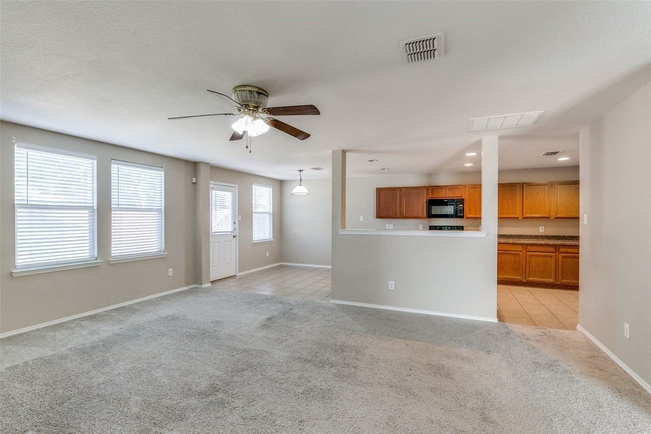 13085 Minnow Way - Photo 4 of 27