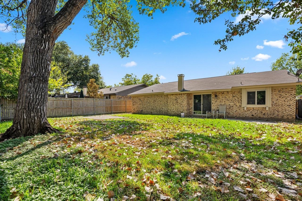 2507 Mardell Dr - Photo 4 of 17