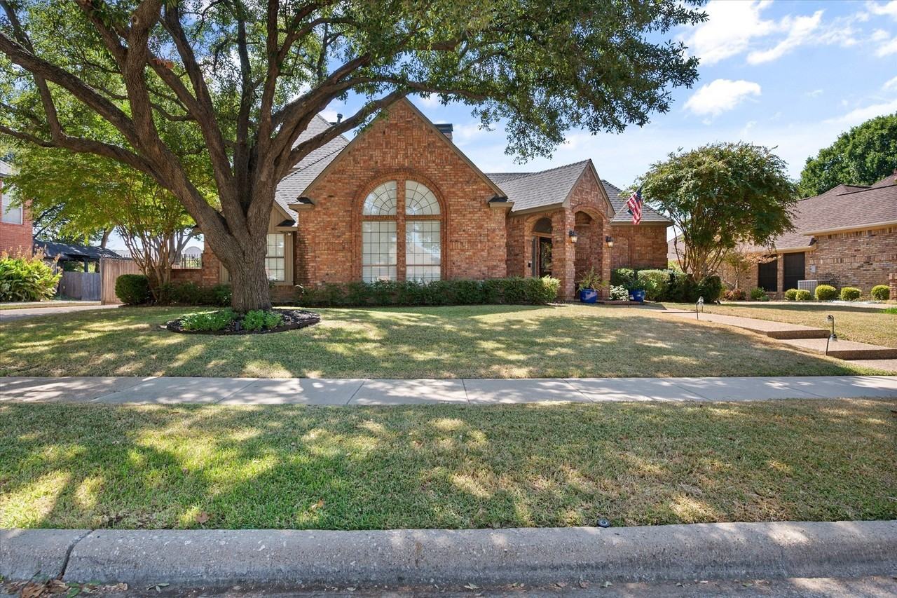 523 Cooper St - Photo 4 of 38