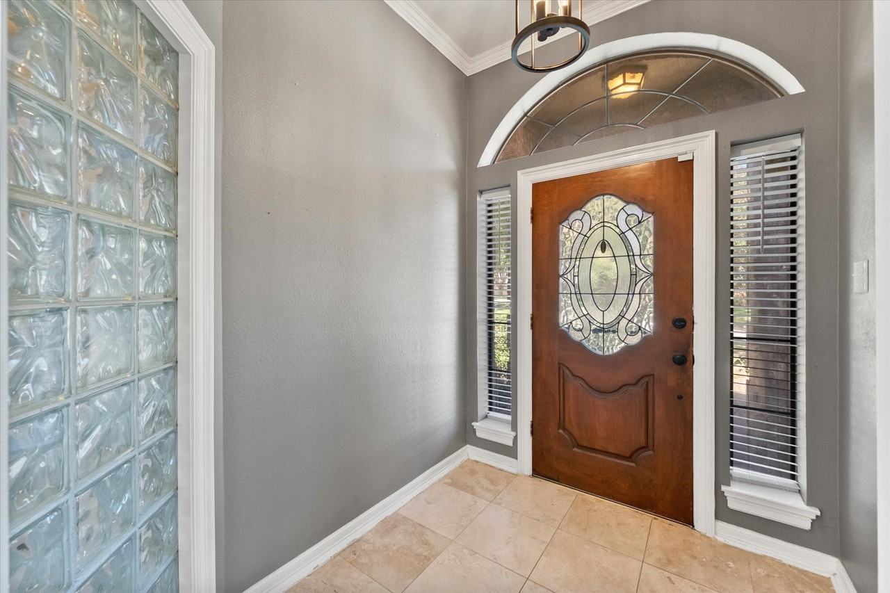 523 Cooper St - Photo 7 of 38