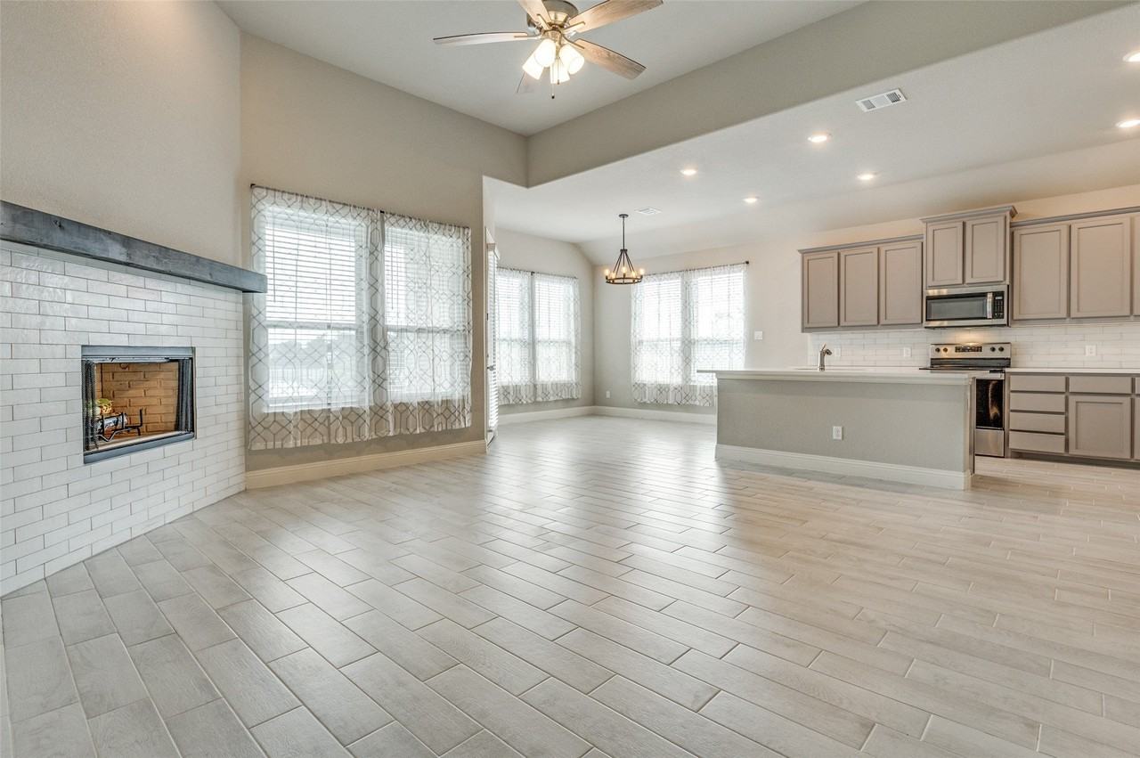 6206 Horizon Dr - Photo 5 of 26