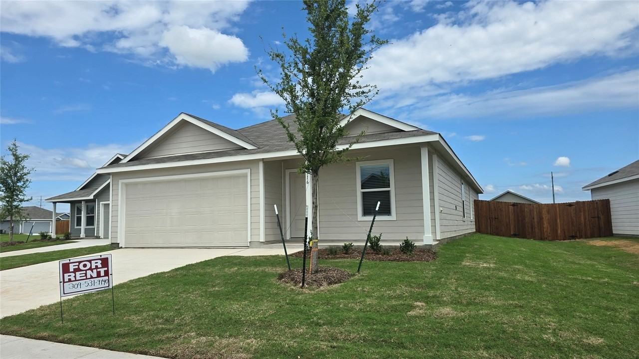 7916 Rutherford Ln - Photo 2 of 18