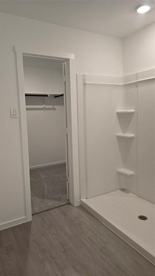 7916 Rutherford Ln - Photo 5 of 18