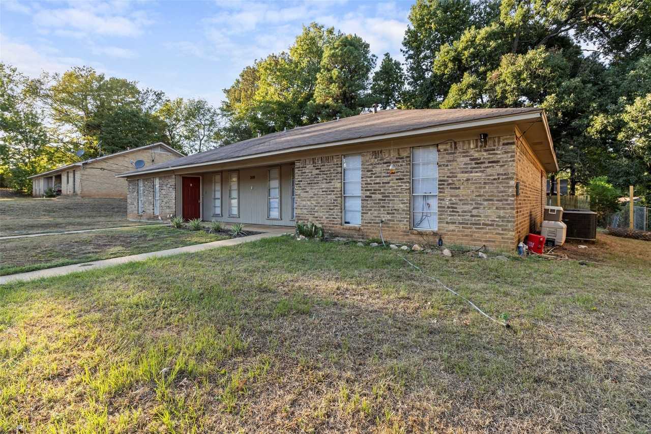 309 Blake Dr #B
