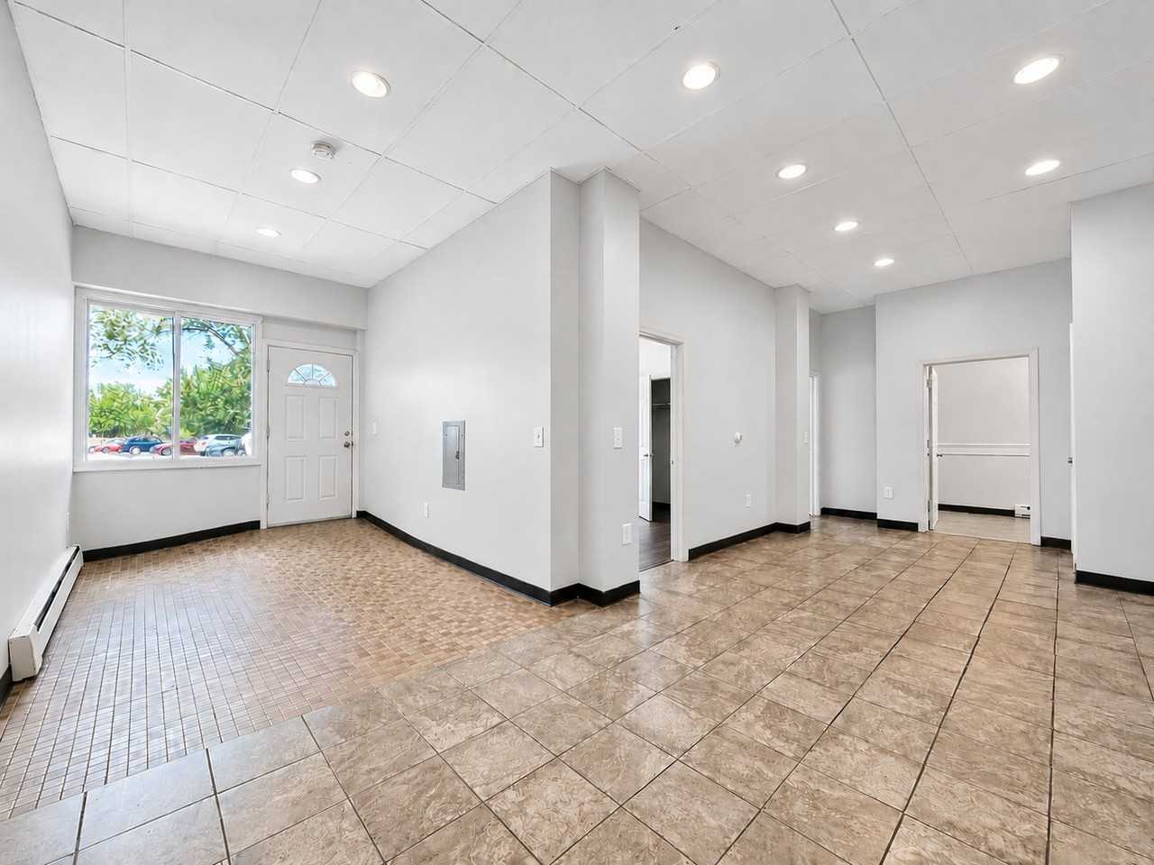 71 Catlin St #L20 - Photo 3 of 15