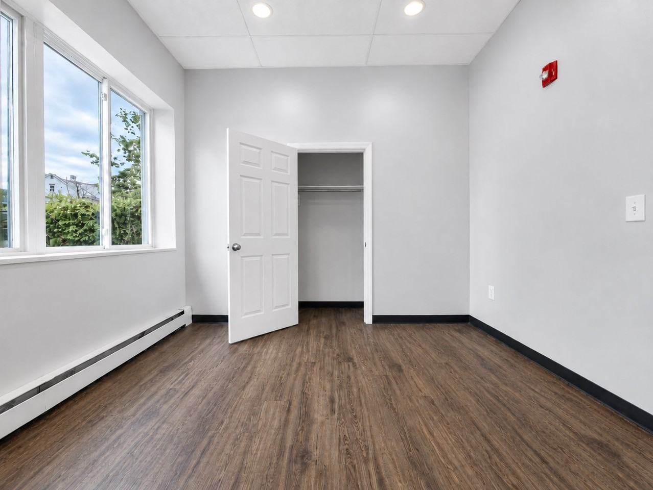 71 Catlin St #L20 - Photo 7 of 15