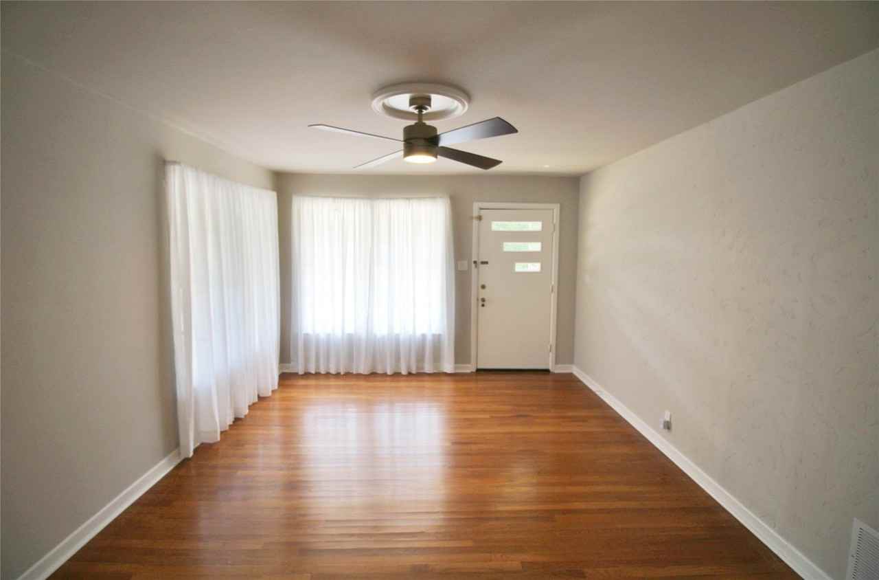 104 Savannah St - Photo 3 of 27