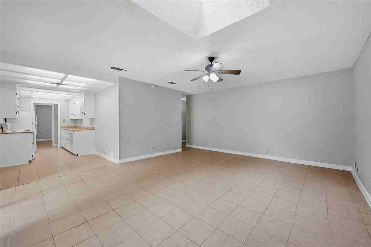 1312 Churchill Way - Photo 5 of 23