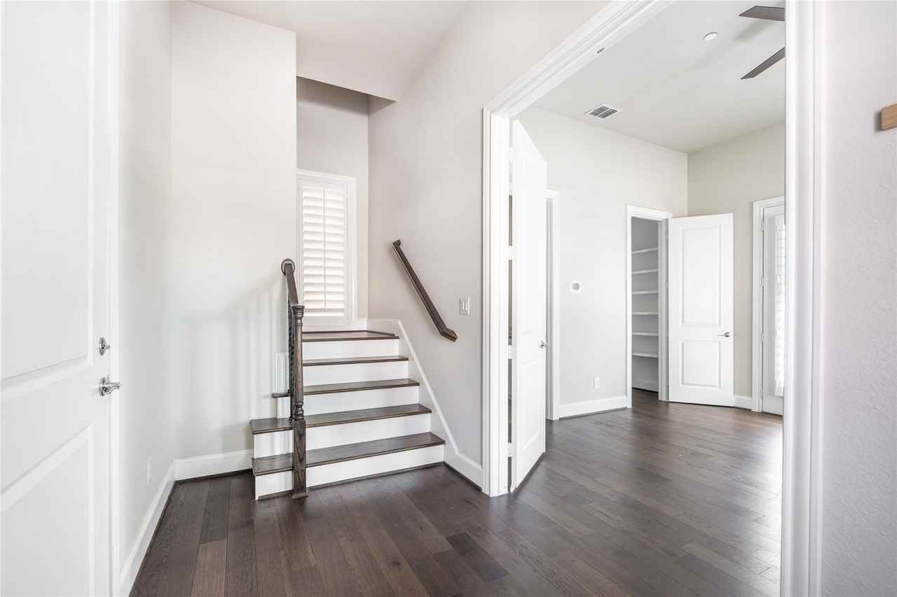 4116 Runyon Rd - Photo 4 of 29