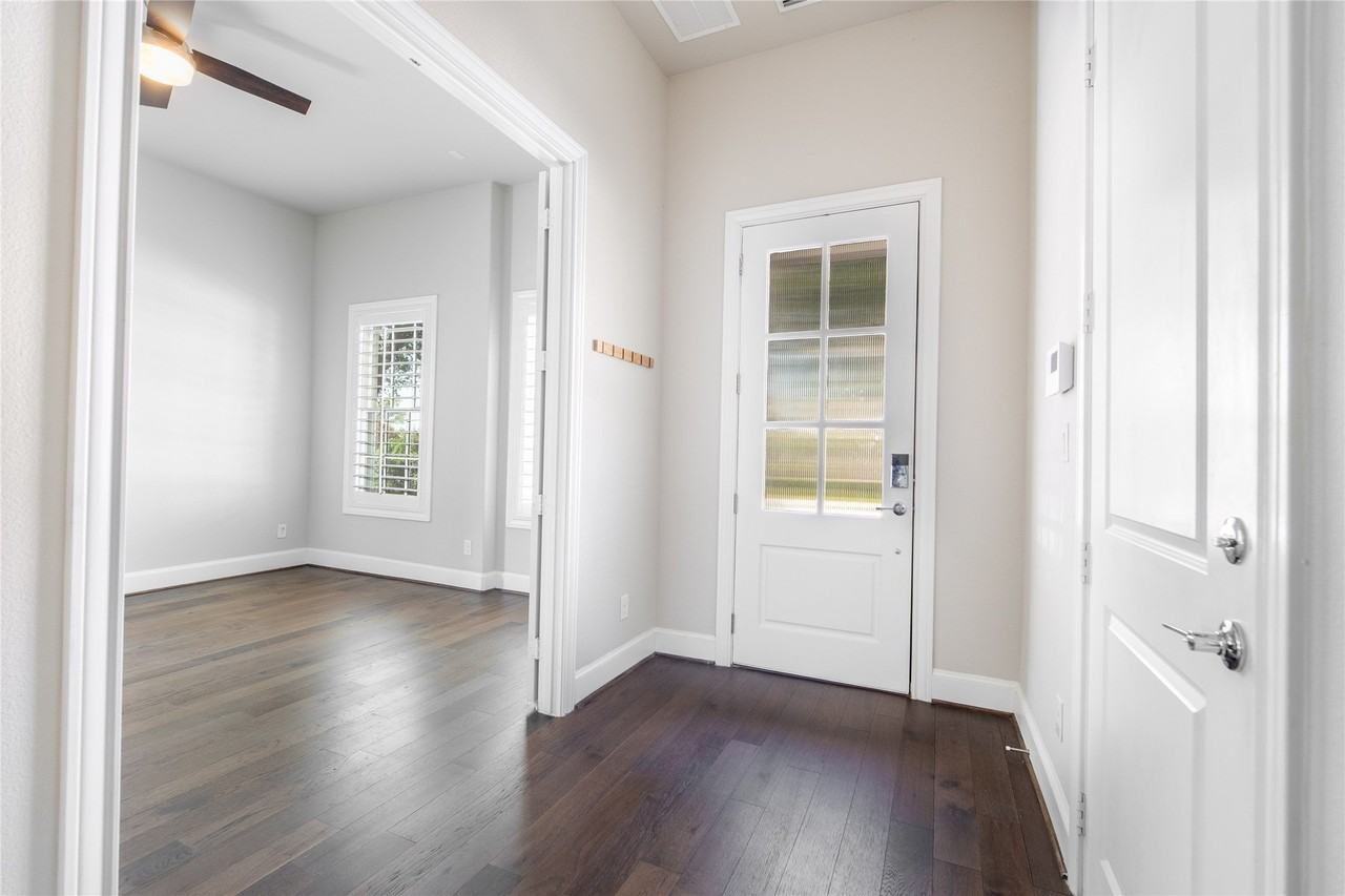 4116 Runyon Rd - Photo 5 of 29