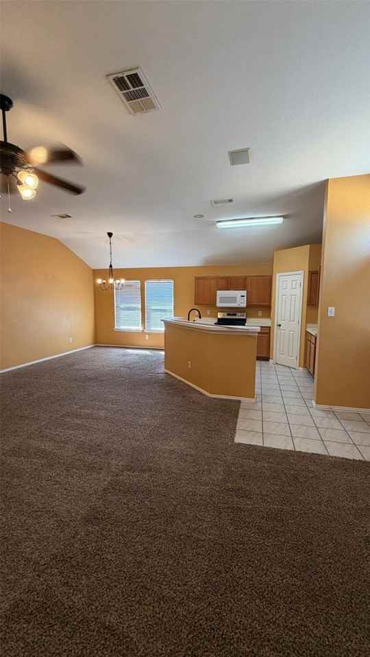 1035 Port Isabel Dr - Photo 6 of 21