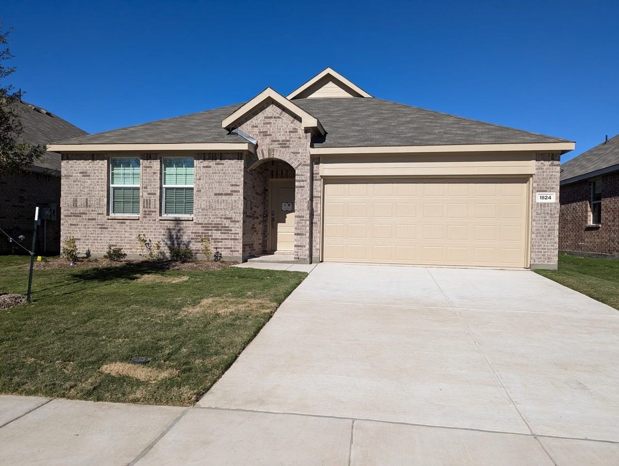 1824 White Ash Way - Photo 2 of 40