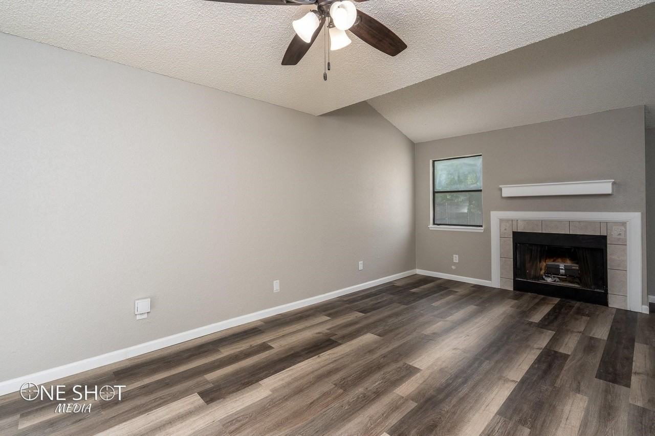 1359 Yeomans Rd - Photo 2 of 20