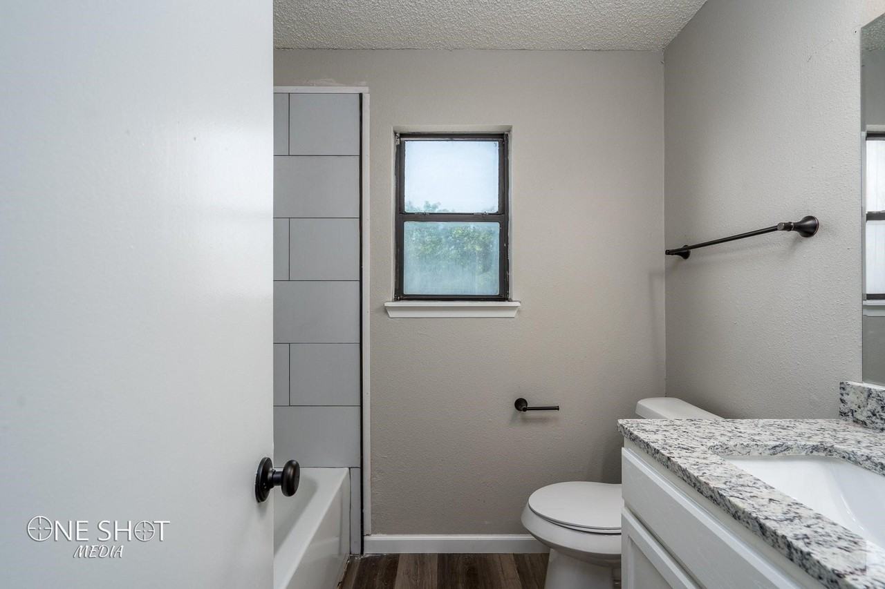 1359 Yeomans Rd - Photo 5 of 20