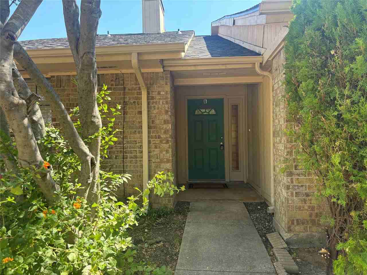611 Lost Springs Ct #B - Photo 2 of 29