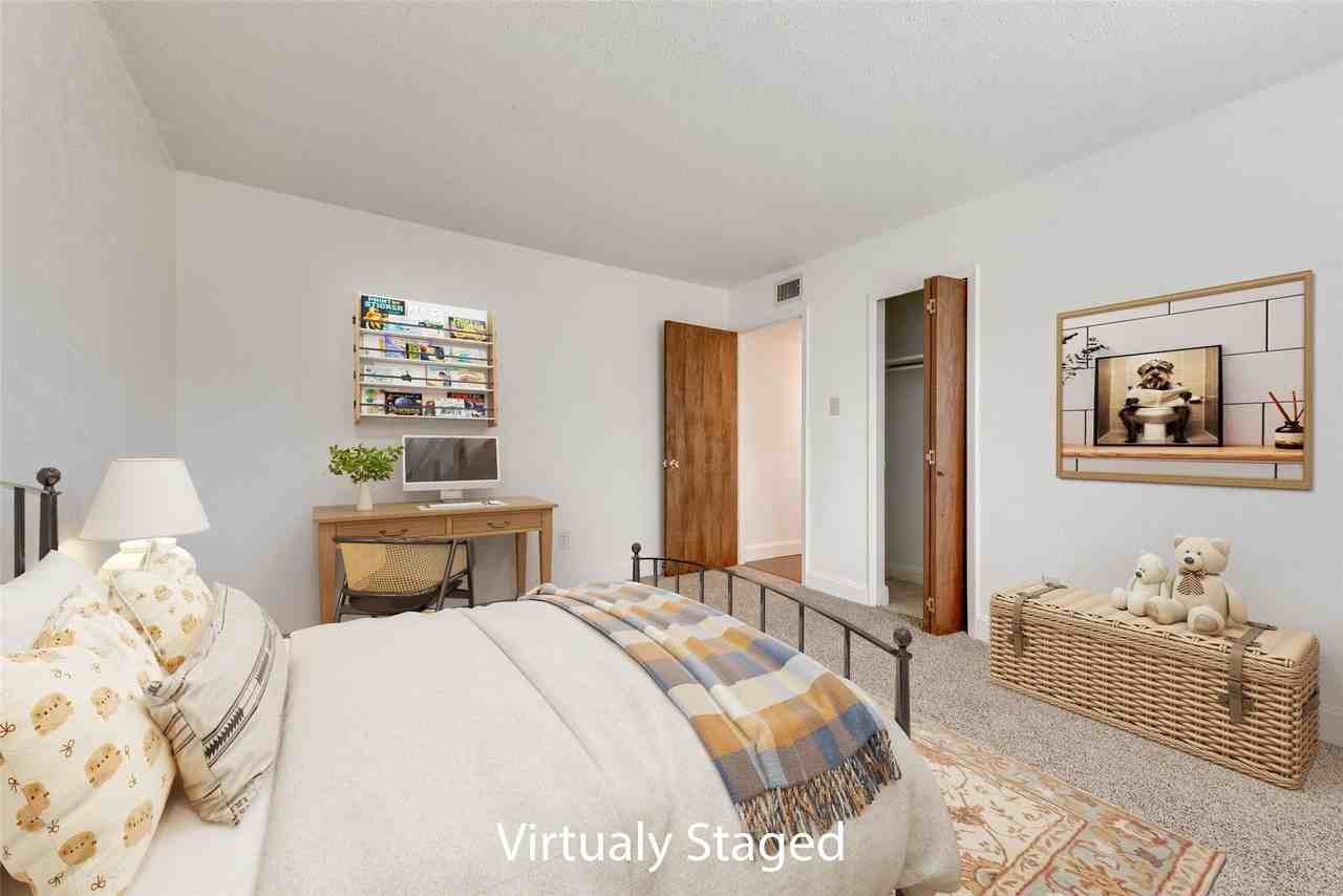 10906 Listi Dr - Photo 2 of 9